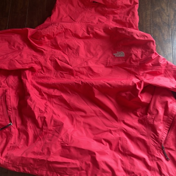 Pinkish Red North Face Hyvent Jacket She’ll - Picture 5 of 6